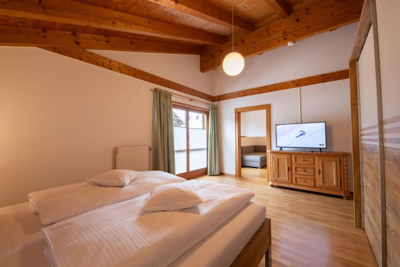 Alpen Chalet Garmisch-Partenkirchen Ngoại thất bức ảnh