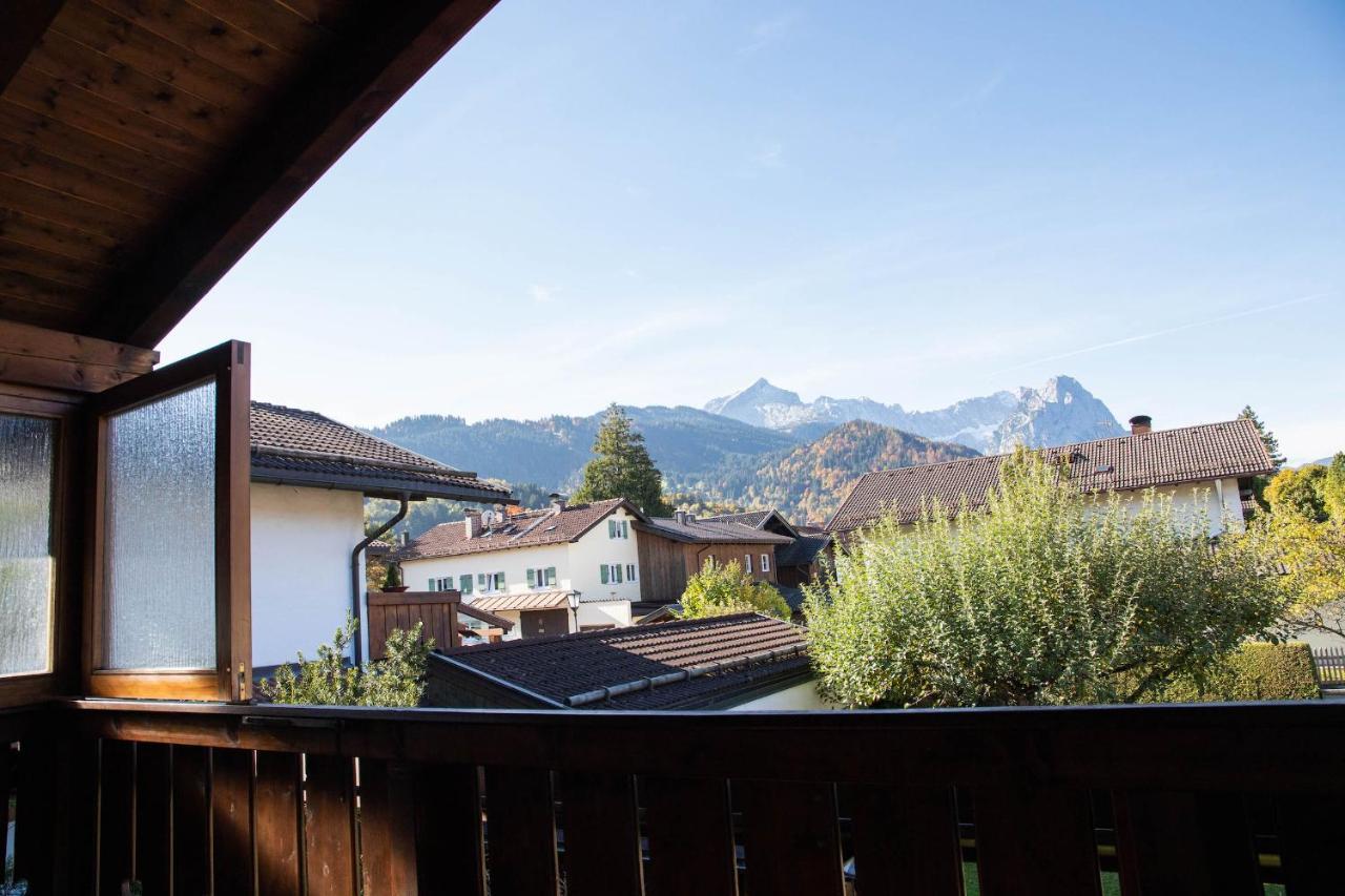 Alpen Chalet Garmisch-Partenkirchen Ngoại thất bức ảnh