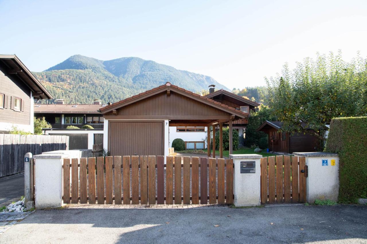 Alpen Chalet Garmisch-Partenkirchen Ngoại thất bức ảnh